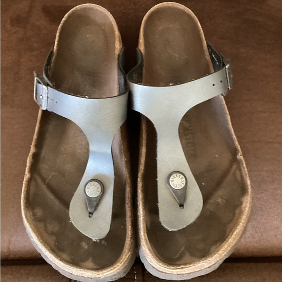 Shoes - Women's Birkenstock Gizeh Thong Sandal Size 8 (38)